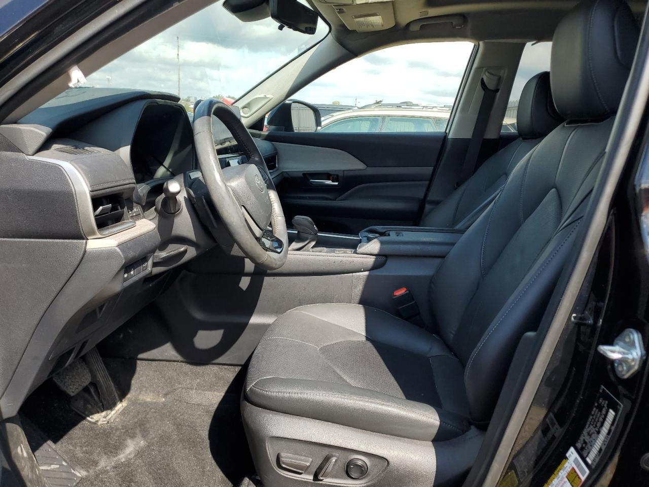 2024 TOYOTA HIGHLANDER
