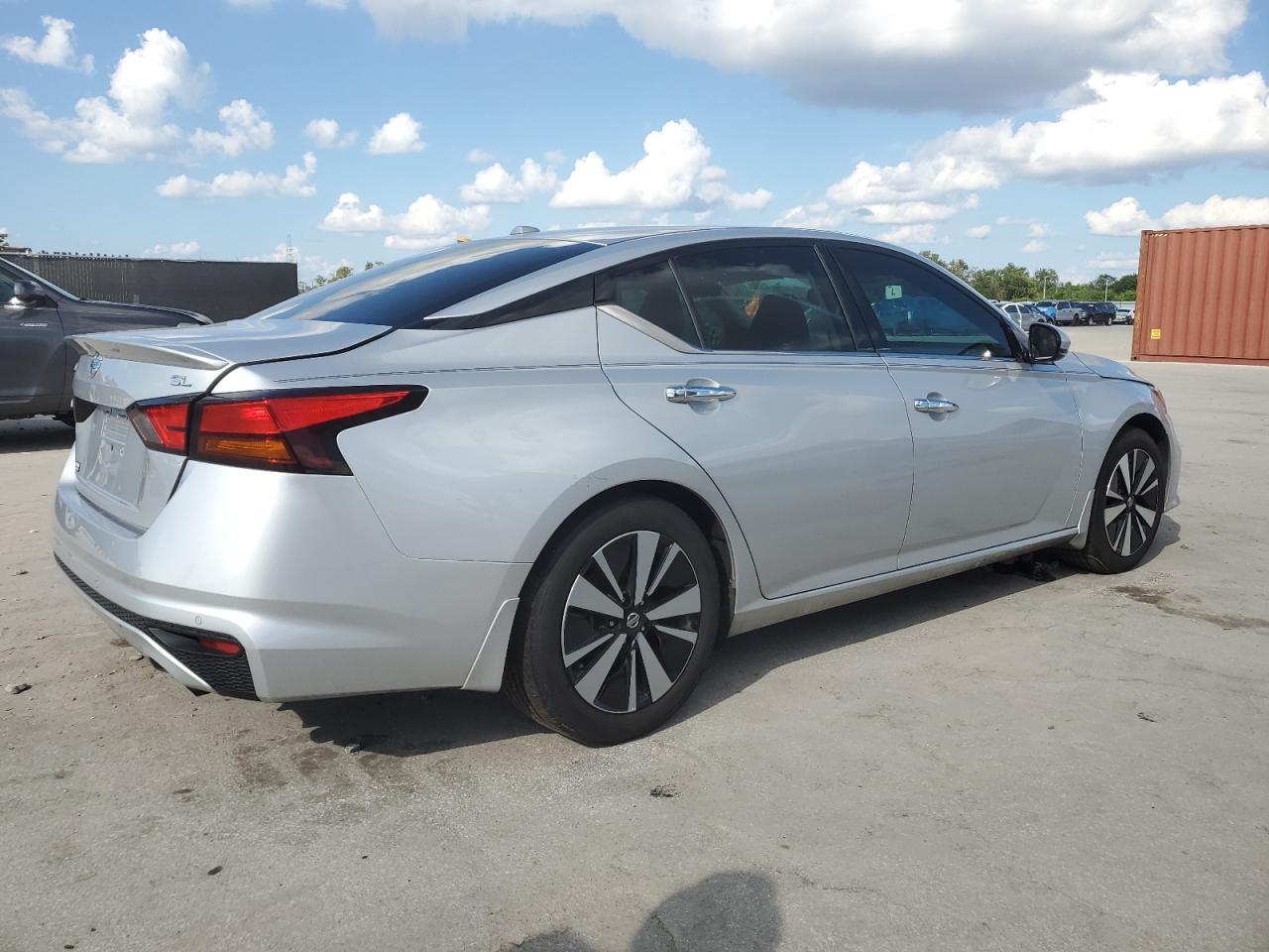 2019 NISSAN ALTIMA