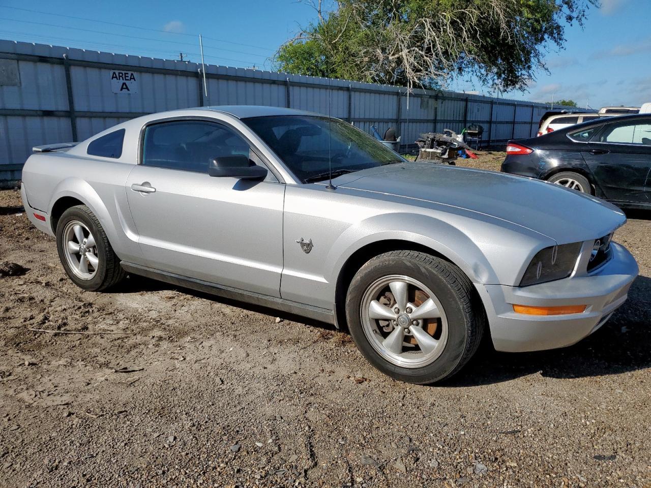 2009 FORD MUSTANG