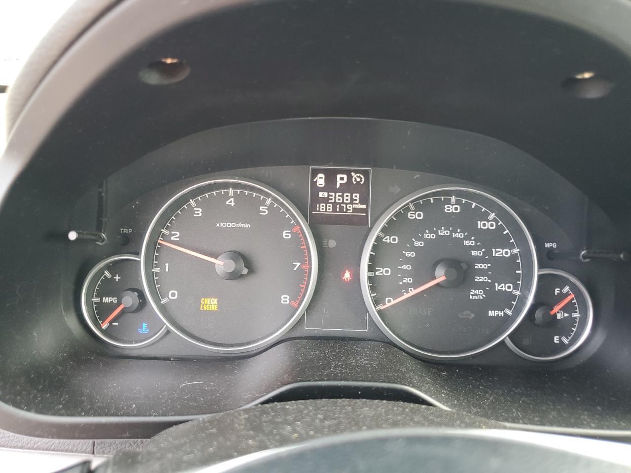 2013 SUBARU Outback
