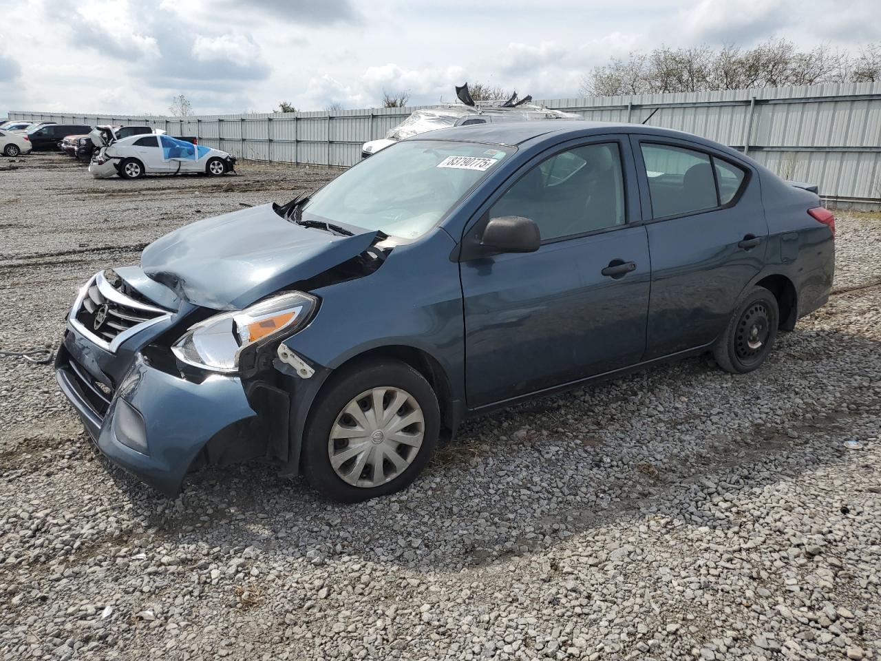 2015 NISSAN VERSA