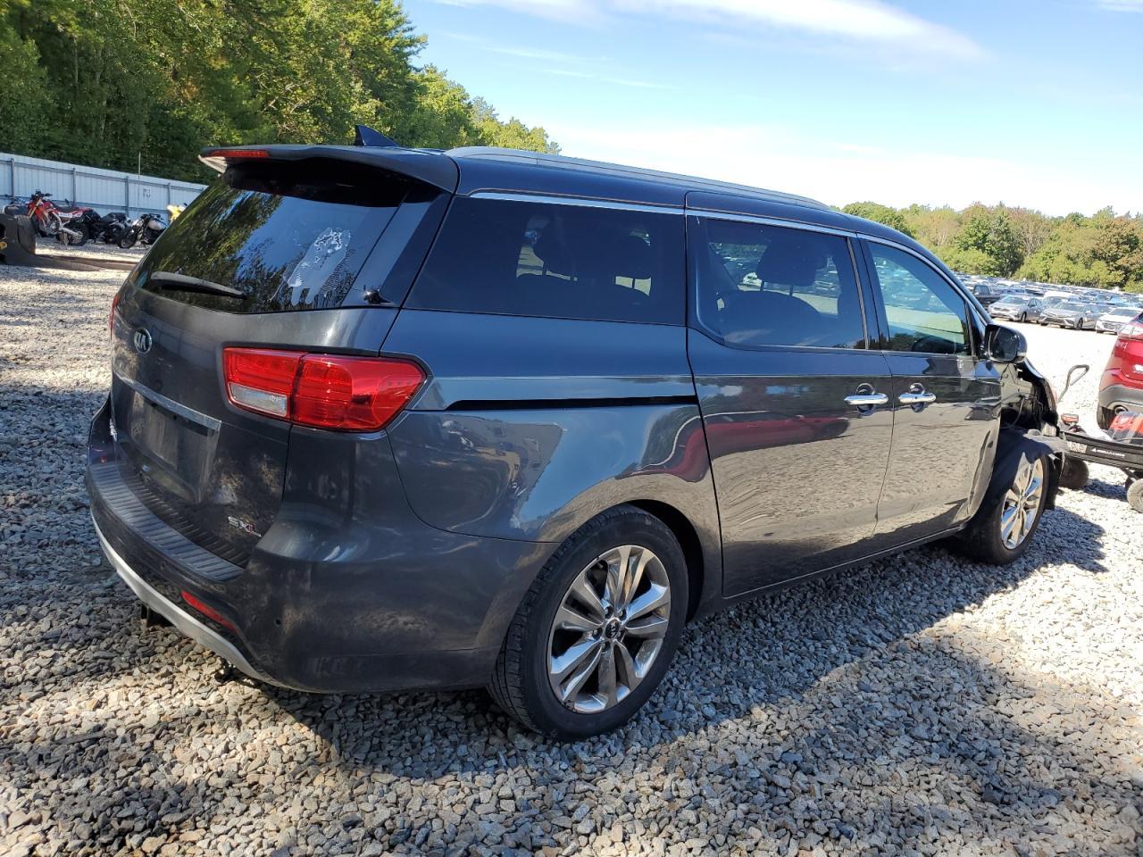 2015 KIA SEDONA