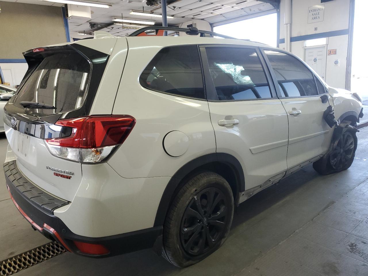 2021 SUBARU FORESTER