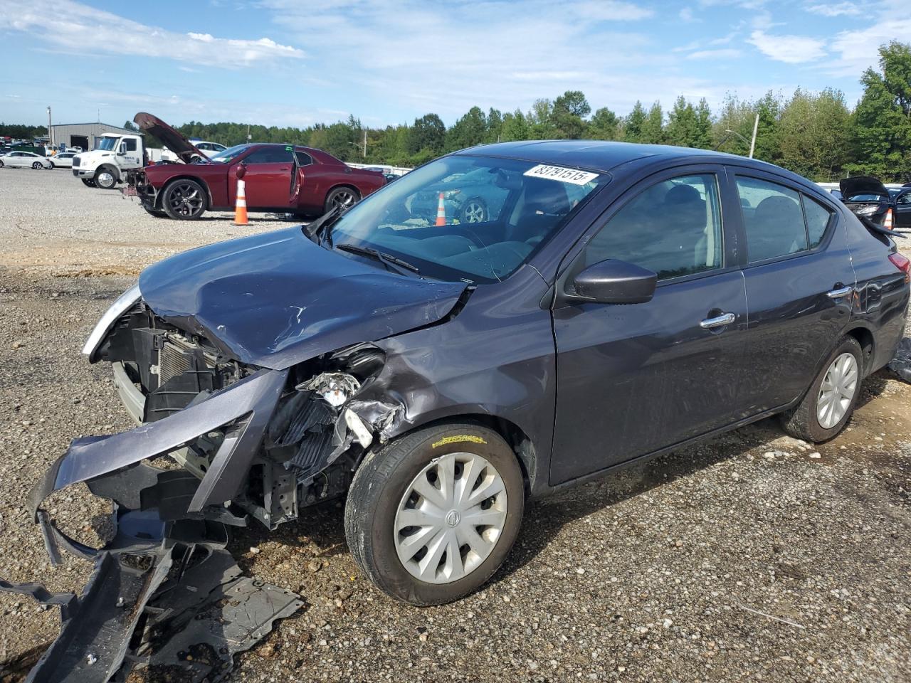2015 NISSAN VERSA