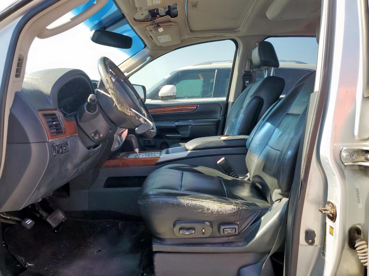 2010 INFINITI QX56