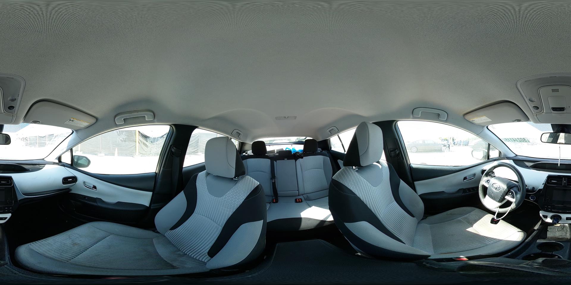 2018 TOYOTA PRIUS