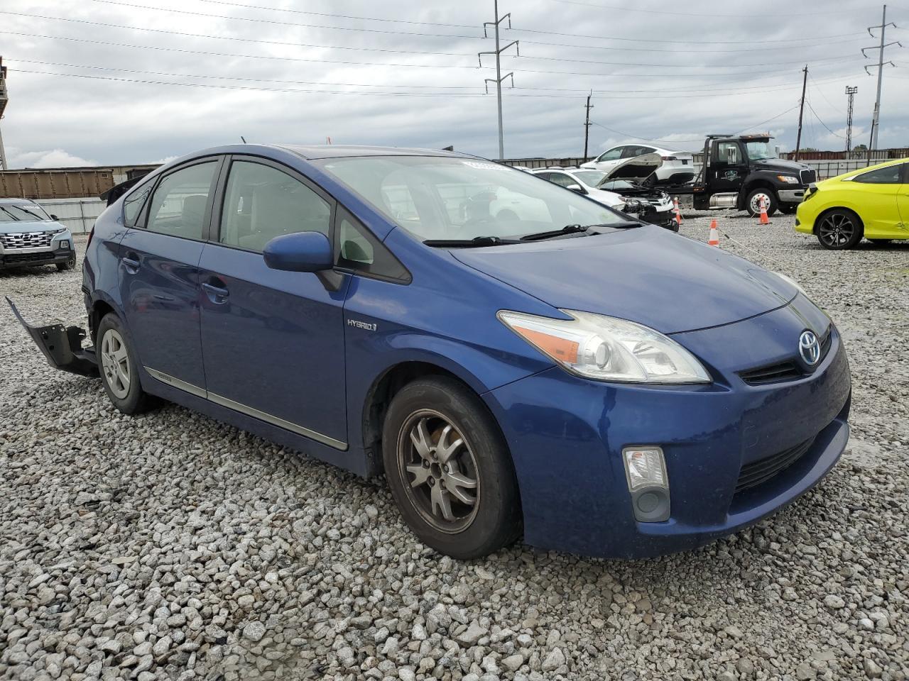 2011 TOYOTA PRIUS