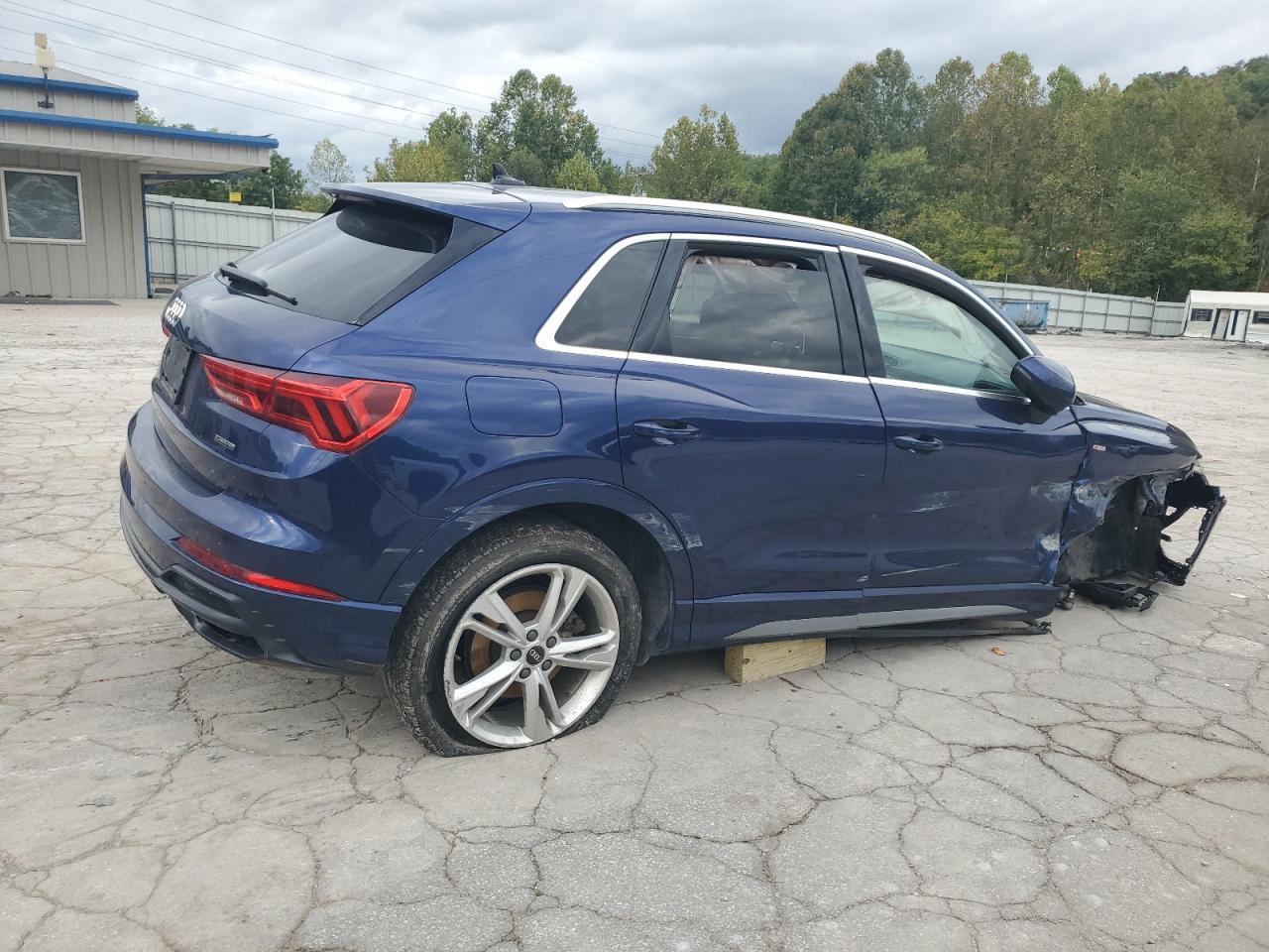 2022 AUDI Q3