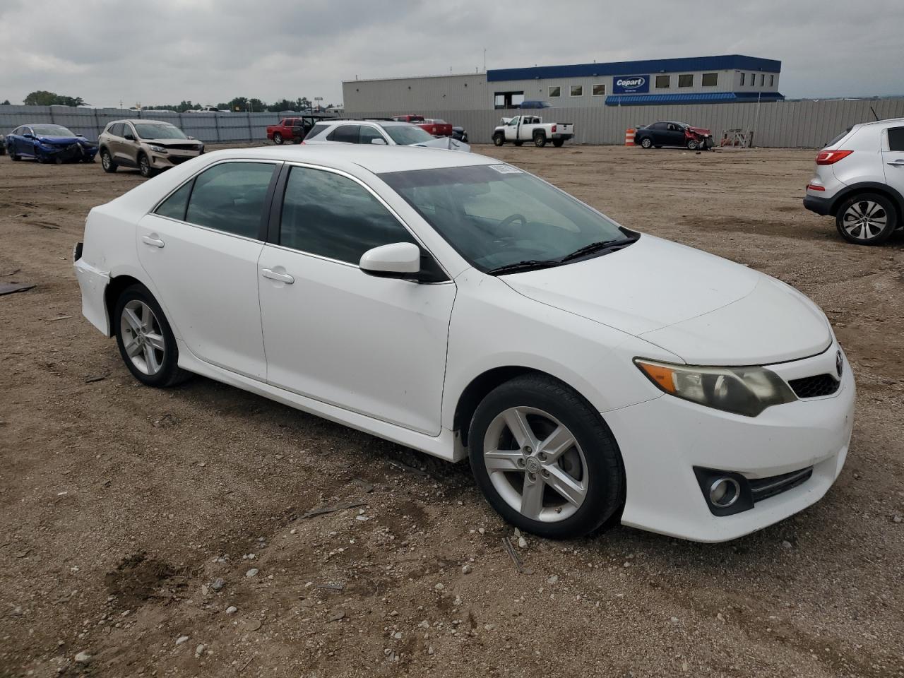 2014 TOYOTA CAMRY