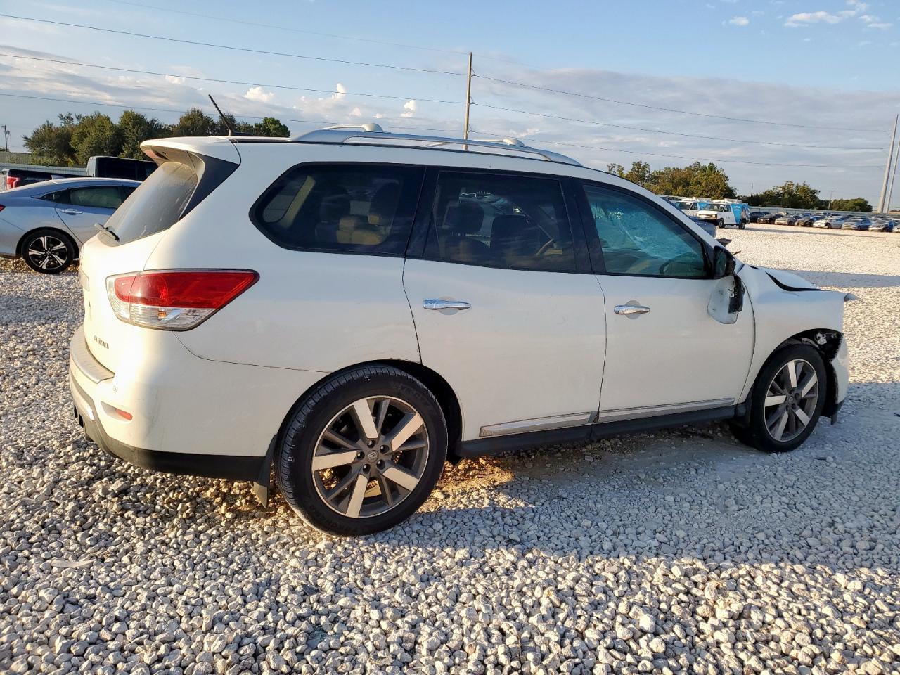 2014 NISSAN PATHFINDER