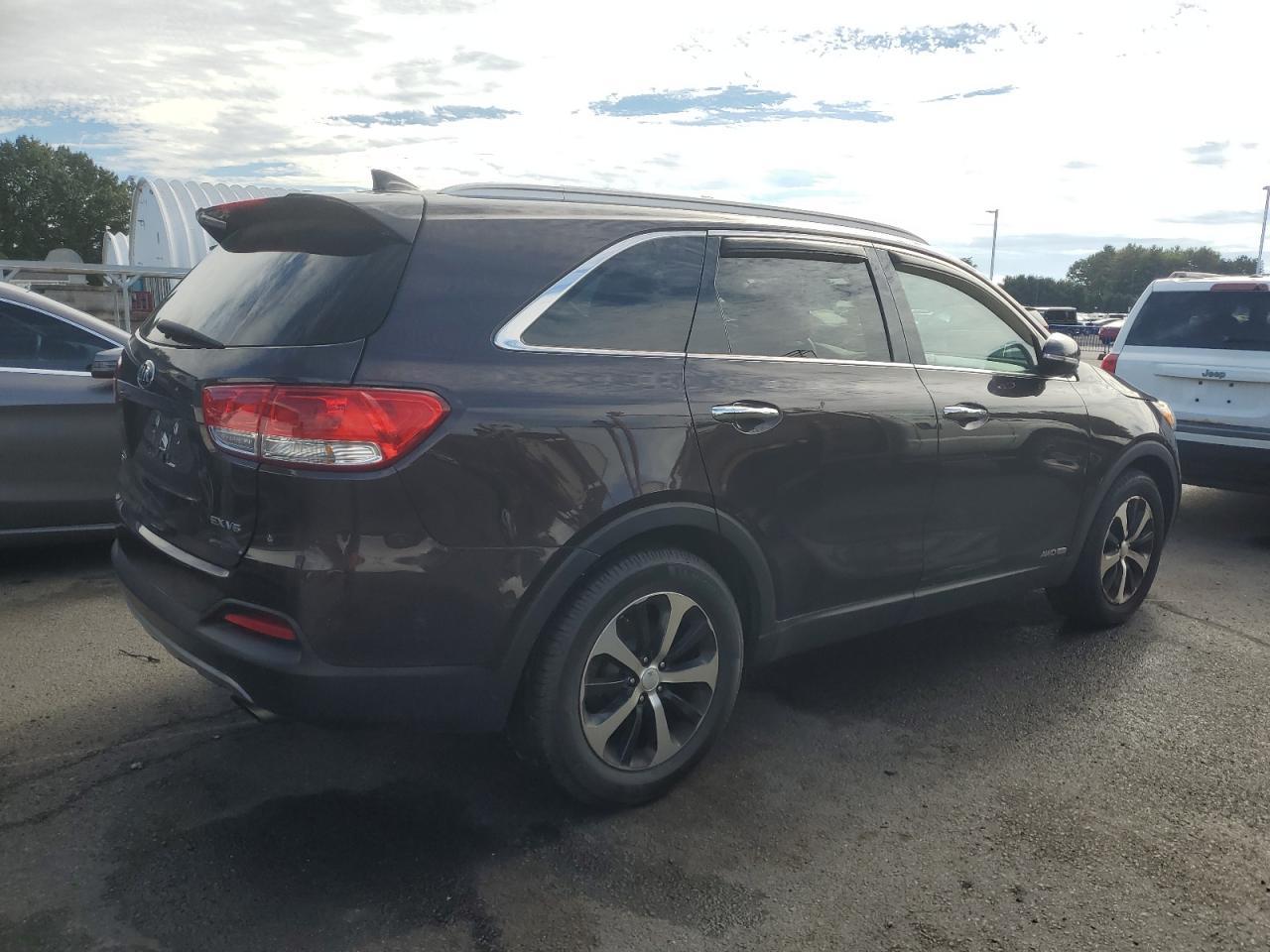 2017 KIA SORENTO