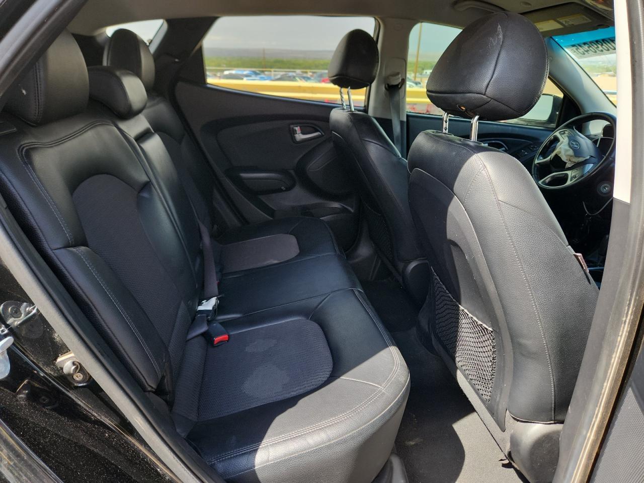 2011 HYUNDAI TUCSON
