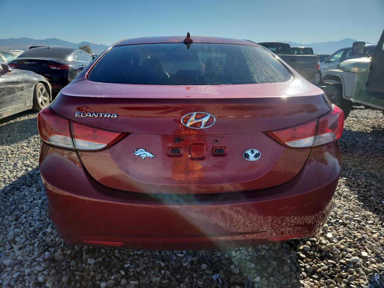 2012 HYUNDAI ELANTRA