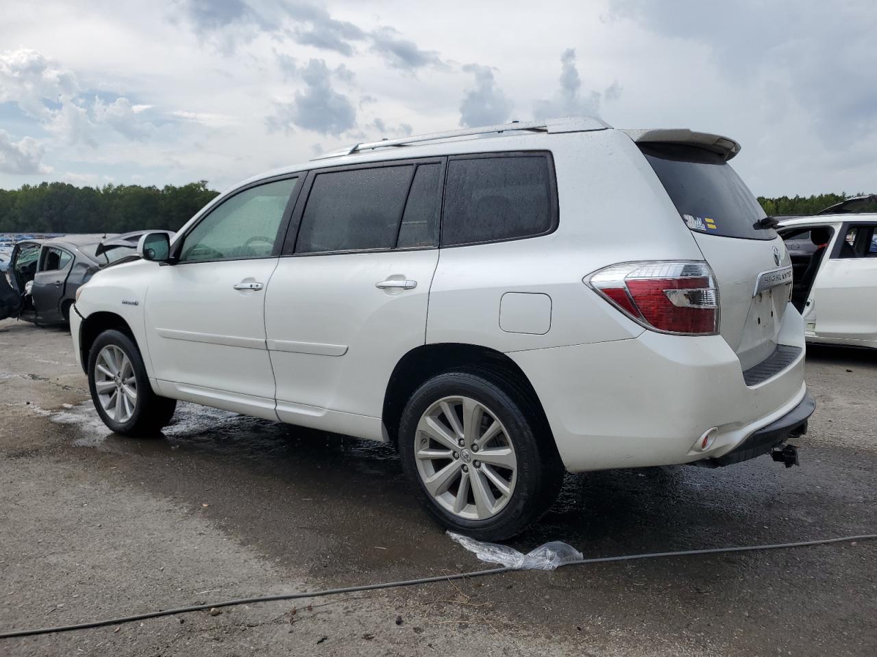 2010 TOYOTA HIGHLANDER