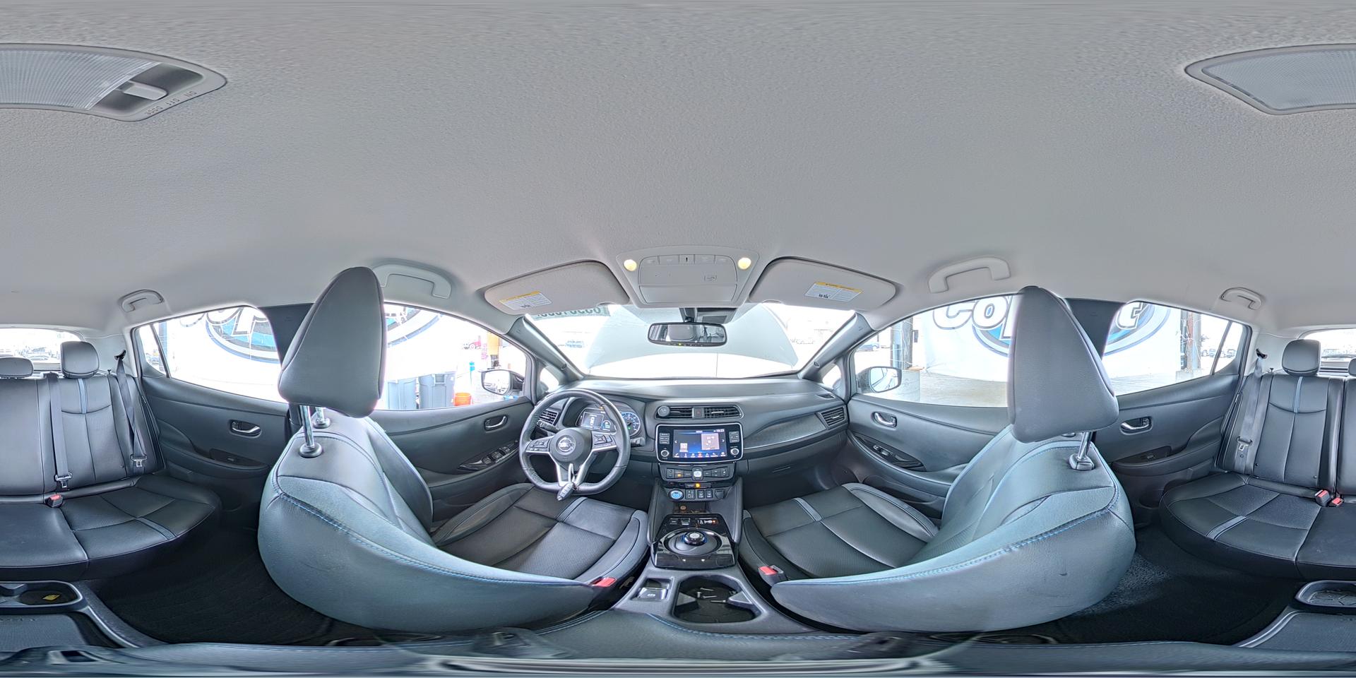 2022 NISSAN LEAF