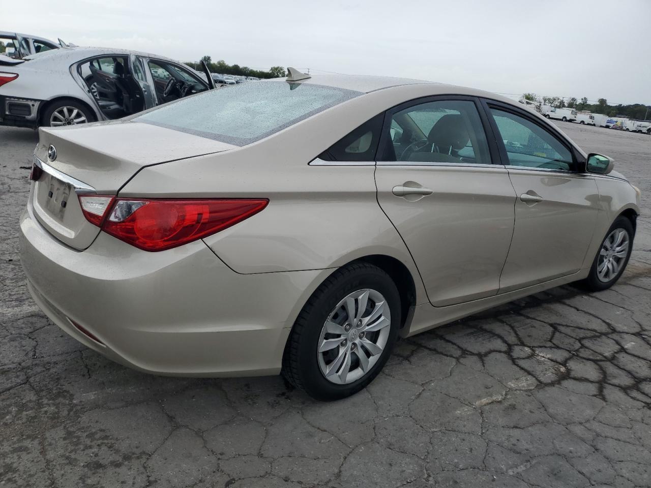 2011 HYUNDAI SONATA