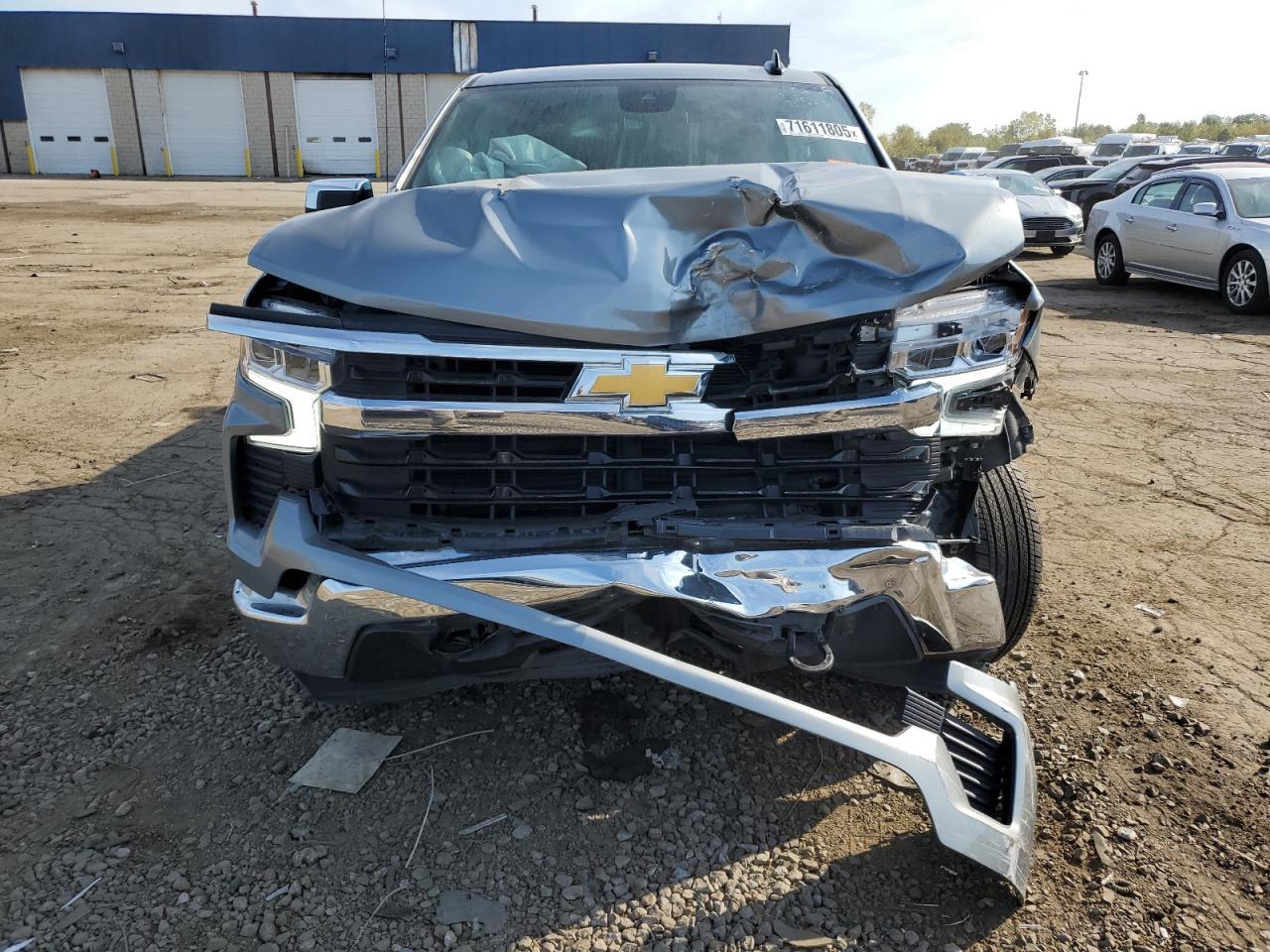 2025 CHEVROLET Silverado