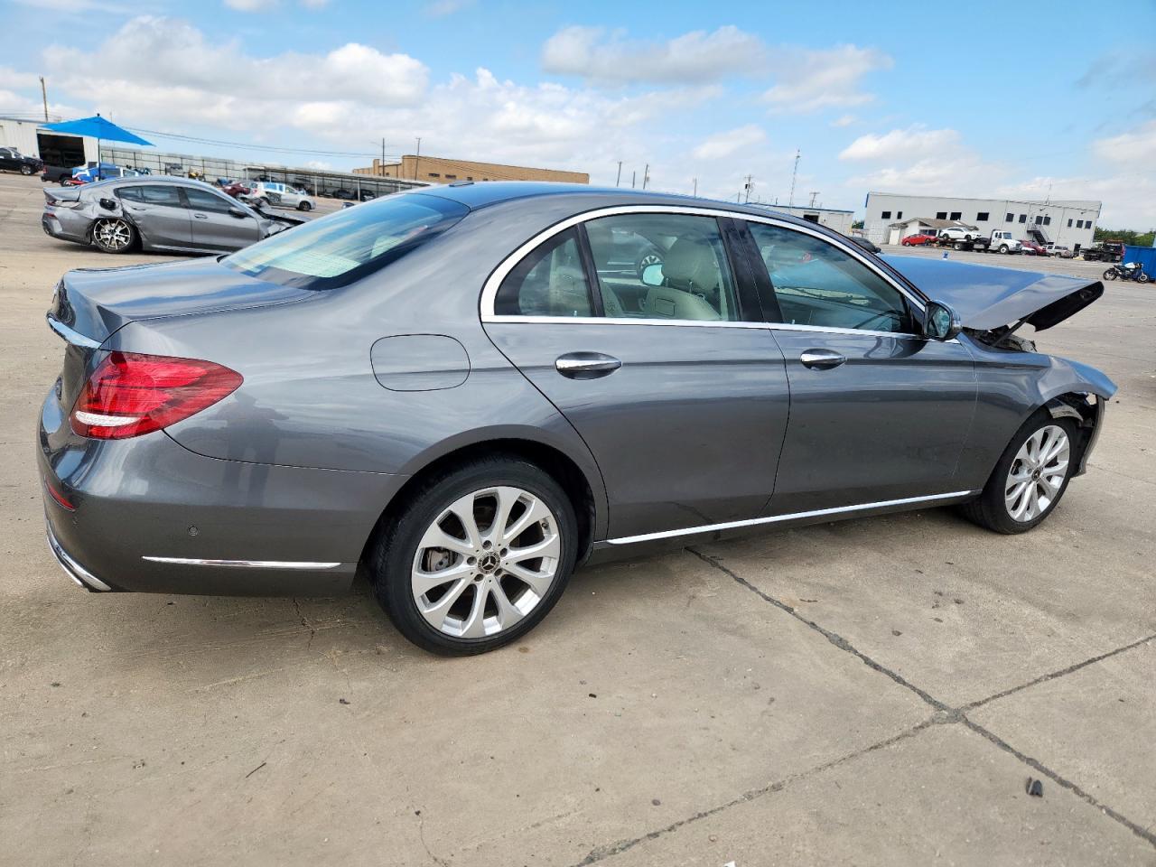 2018 MERCEDES-BENZ E-Class