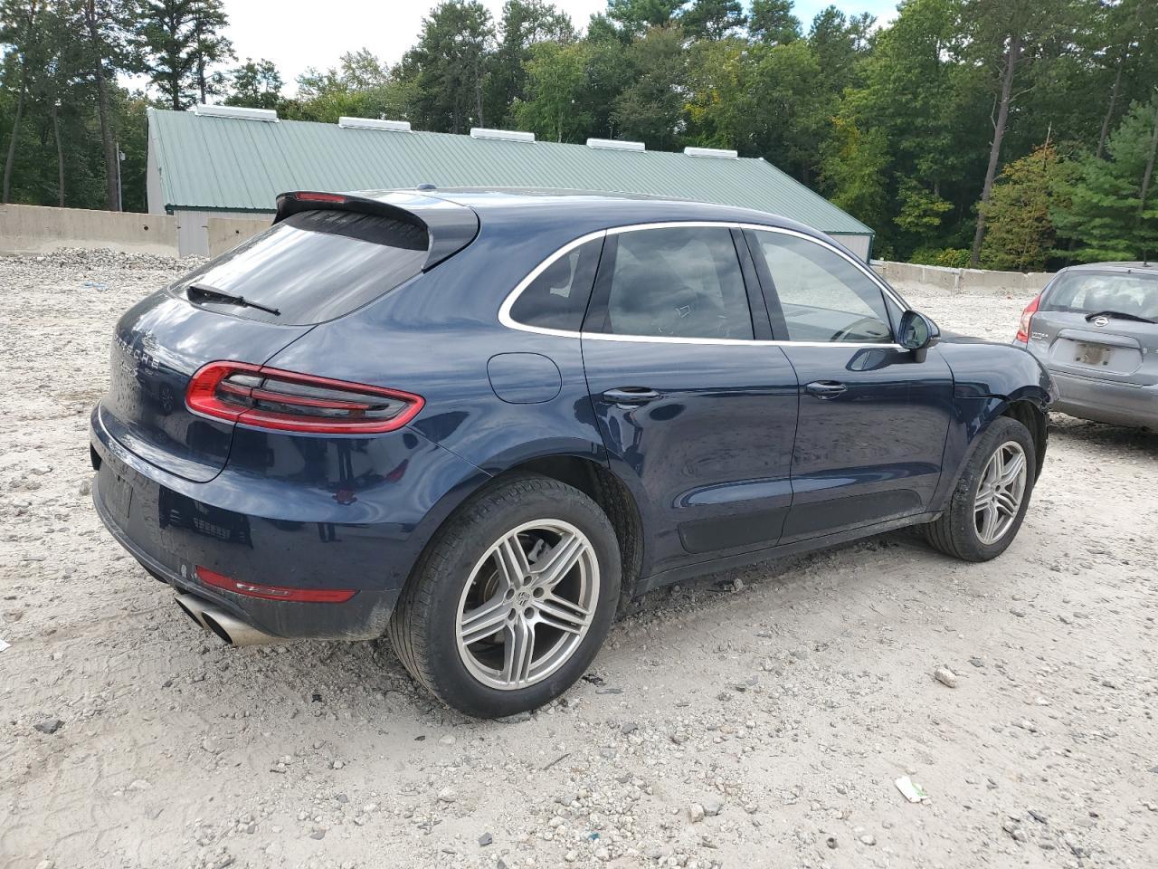 2016 PORSCHE Macan