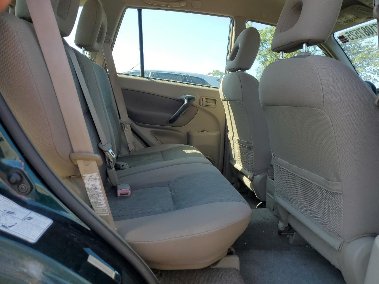 2002 TOYOTA RAV4