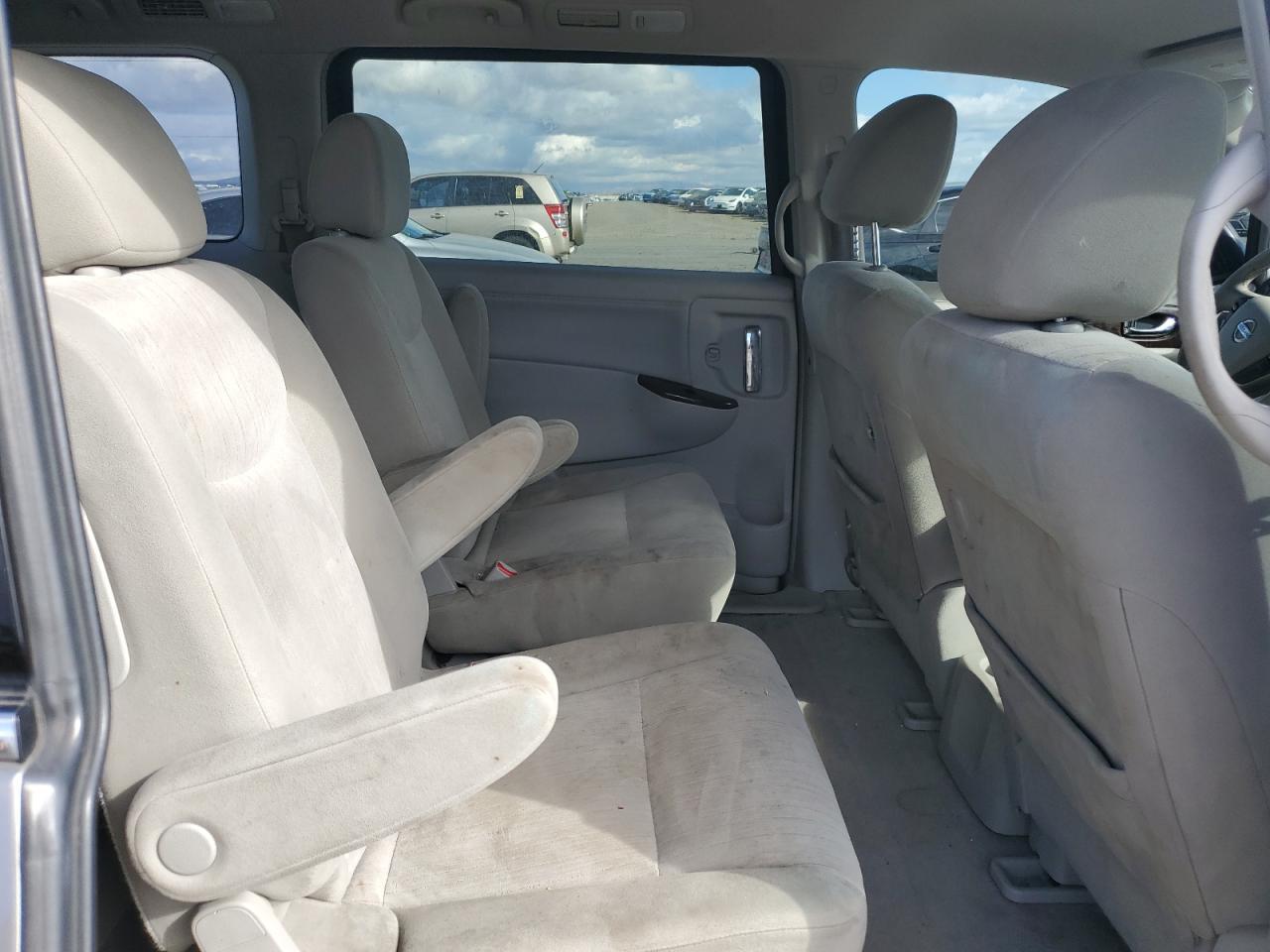 2012 NISSAN Quest