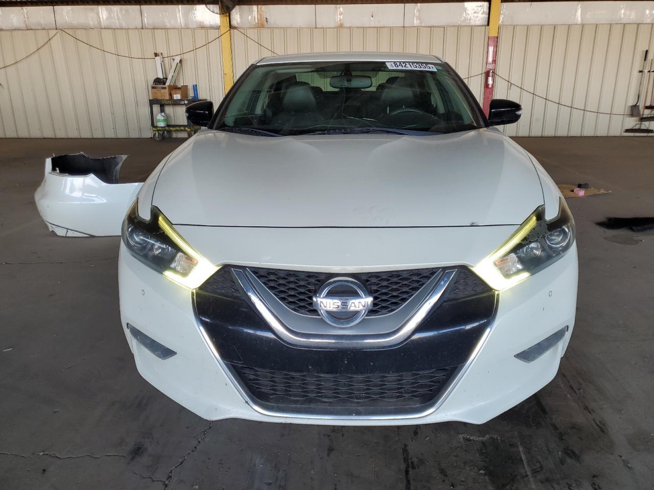 2017 NISSAN Maxima