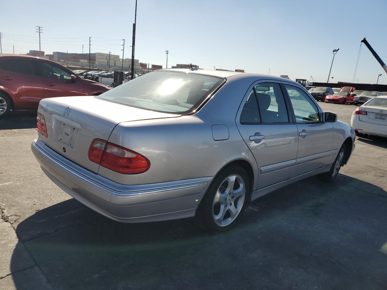 2002 MERCEDES-BENZ E-Class