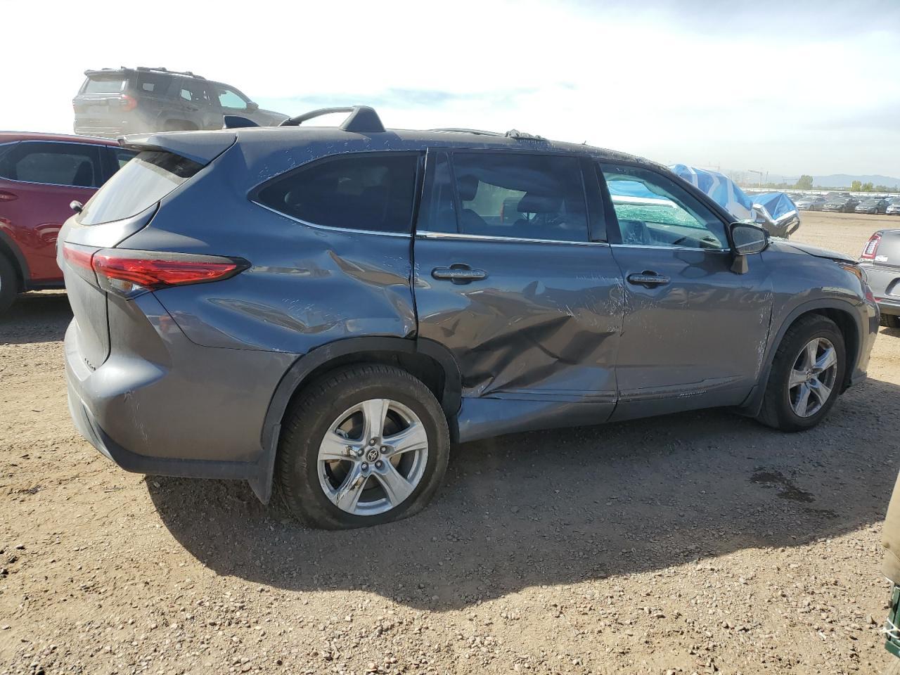 2022 TOYOTA HIGHLANDER