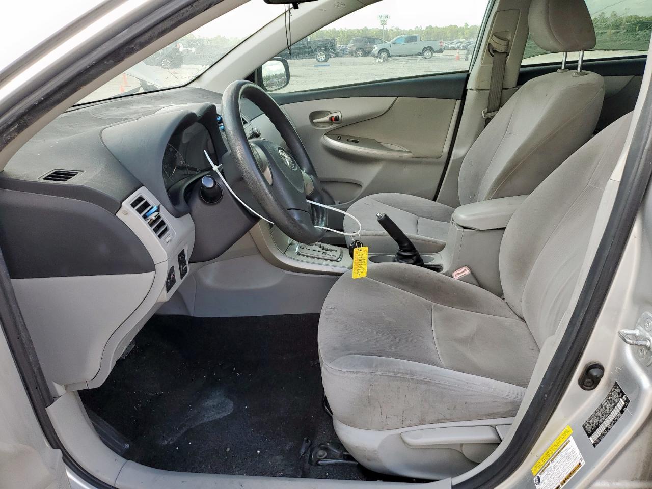 2011 TOYOTA COROLLA
