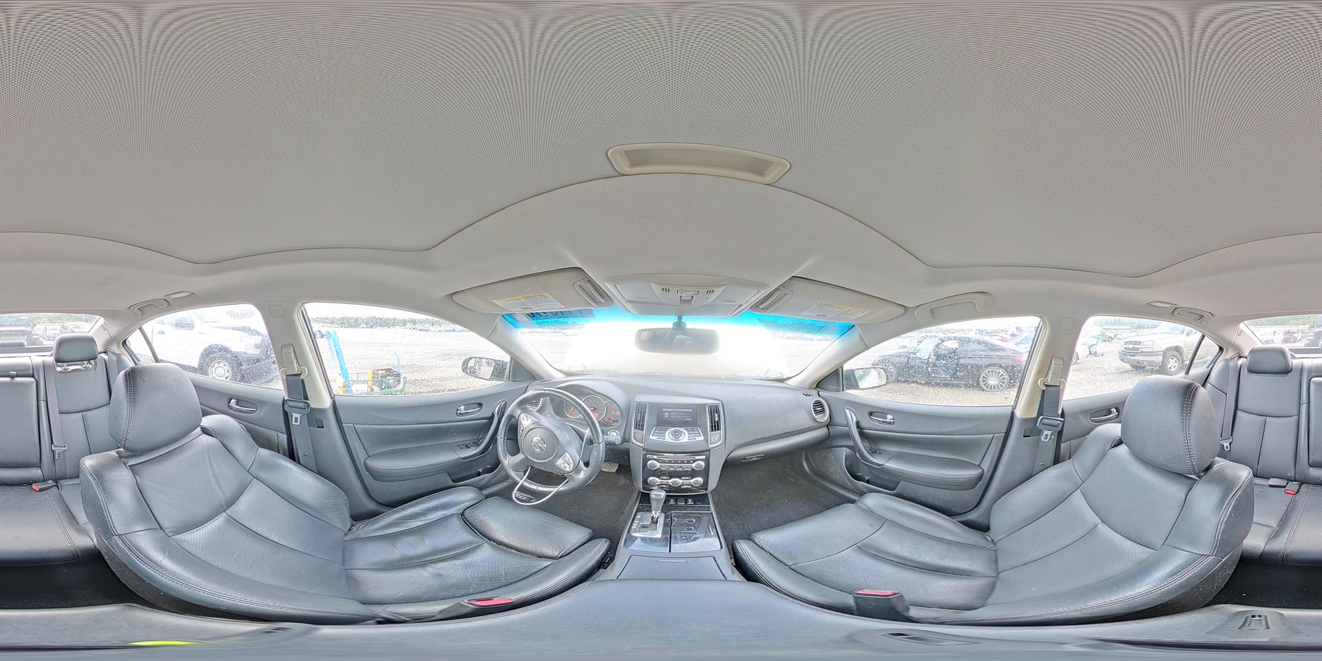2010 NISSAN Maxima