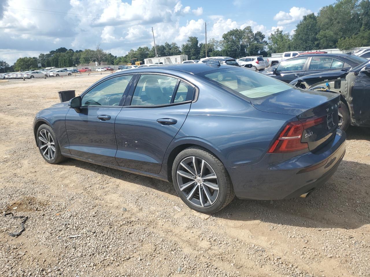 2021 VOLVO S60