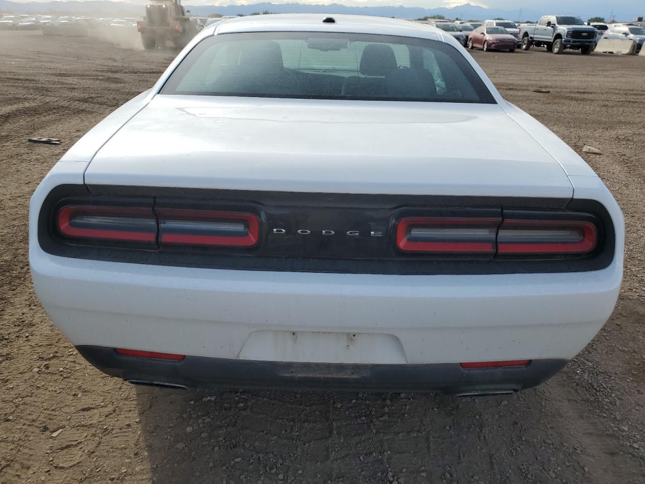 2017 DODGE Challenger