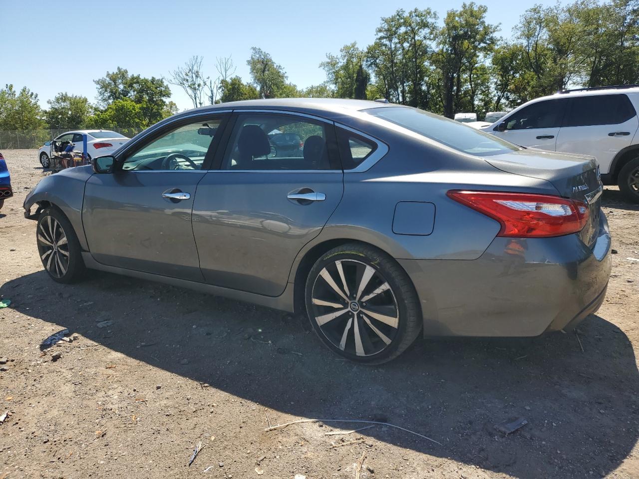 2017 NISSAN ALTIMA