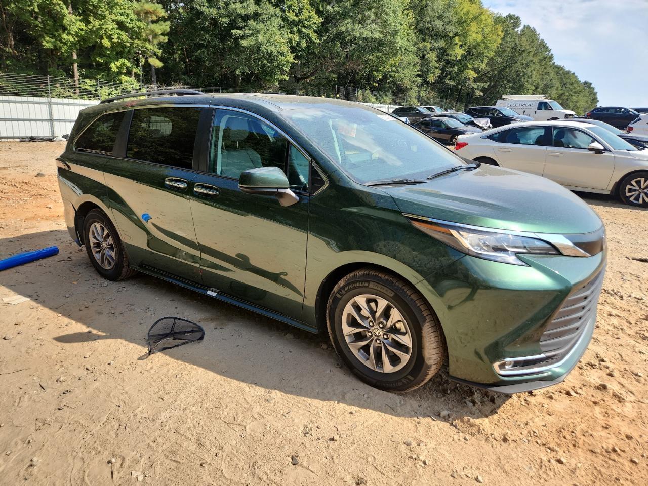 2023 TOYOTA SIENNA