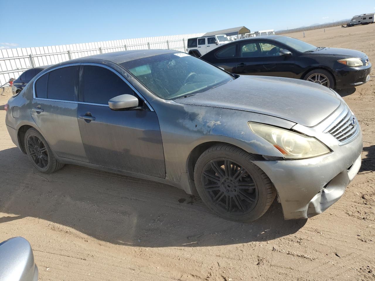 2011 INFINITI G37