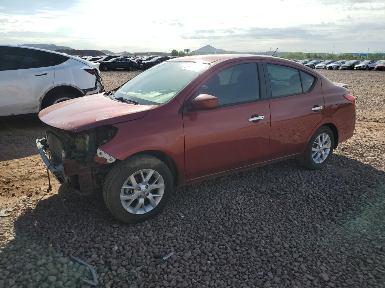 2017 NISSAN VERSA