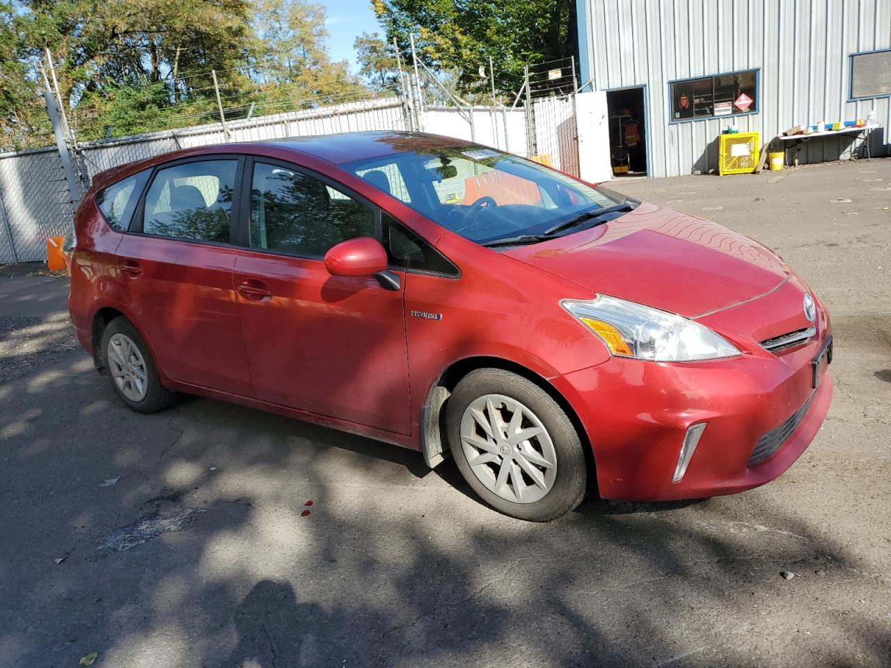 2014 TOYOTA PRIUS V