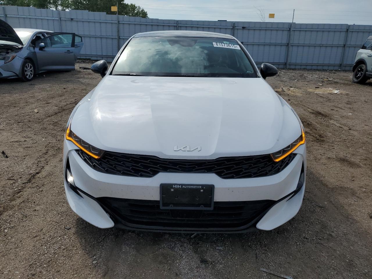 2022 KIA K5