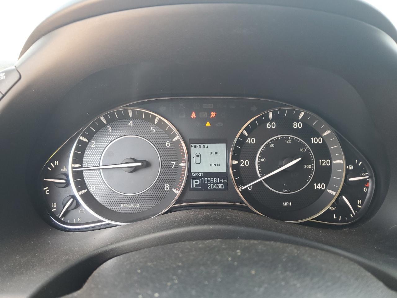 2017 NISSAN Armada