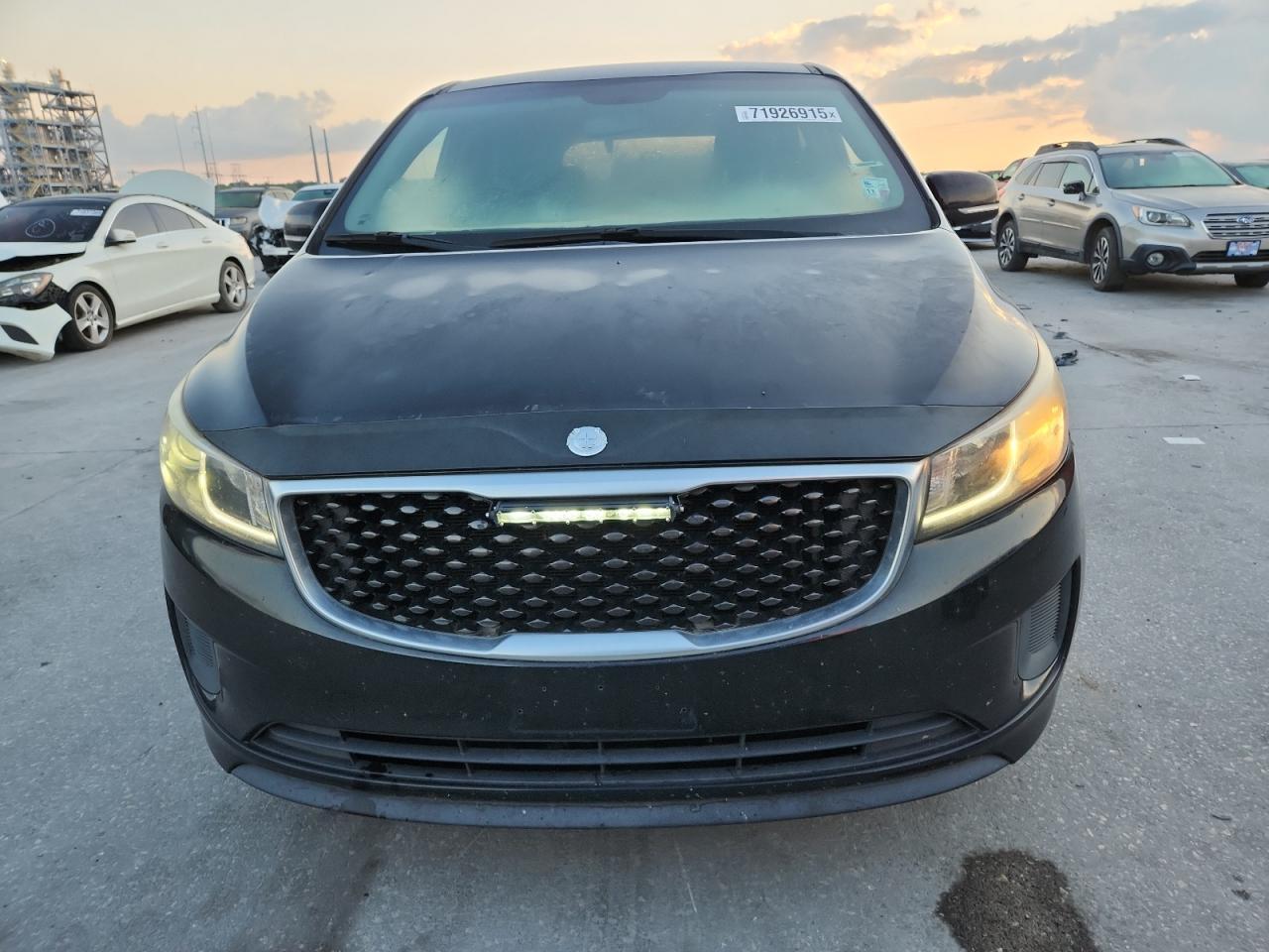 2016 KIA SEDONA