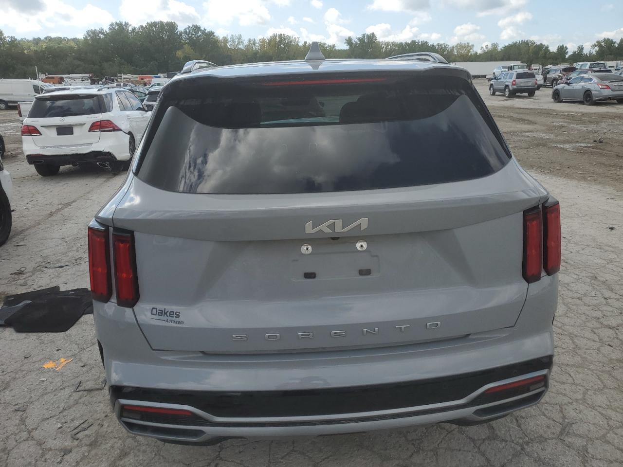 2022 KIA SORENTO