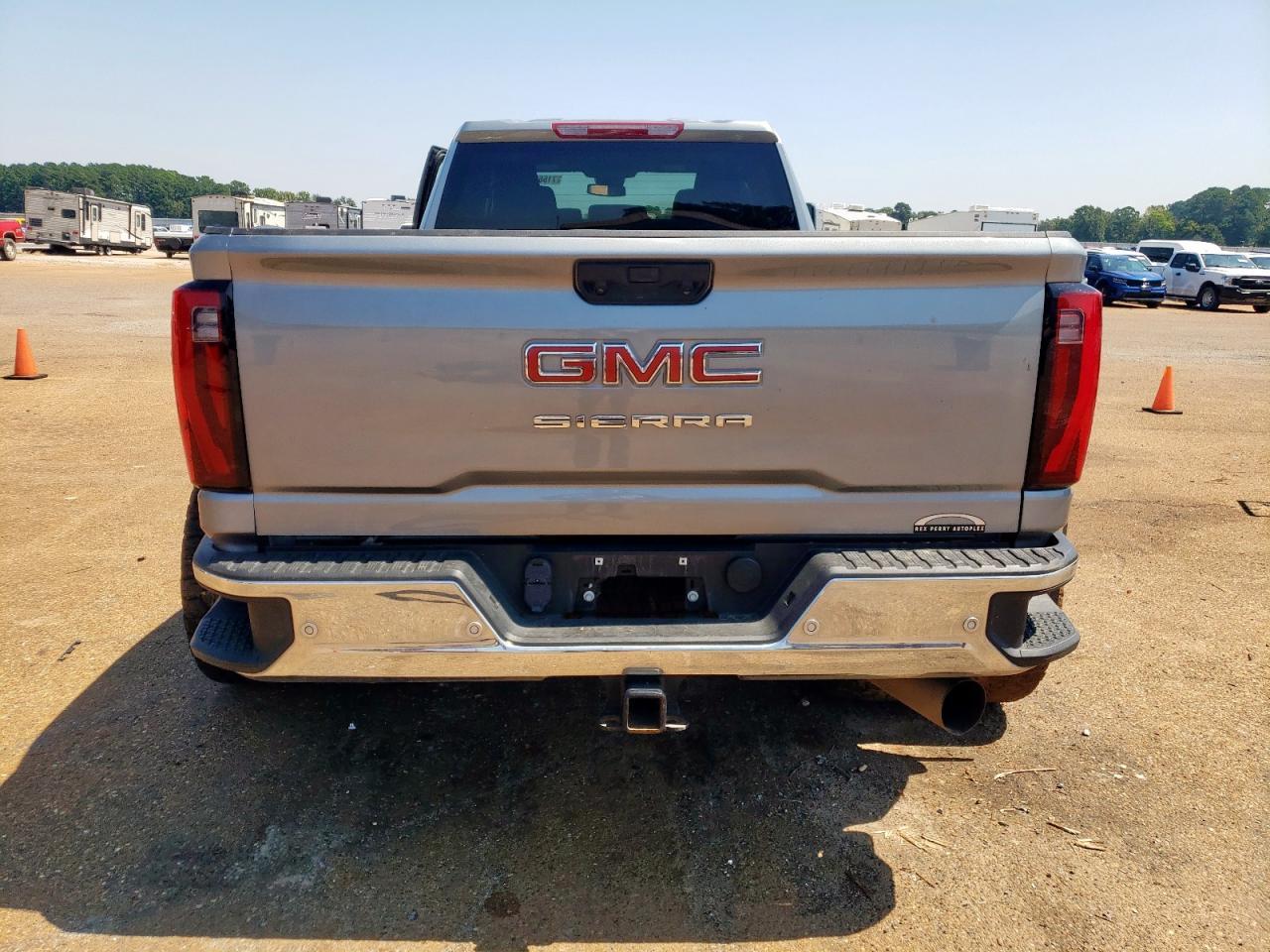 2025 GMC Sierra