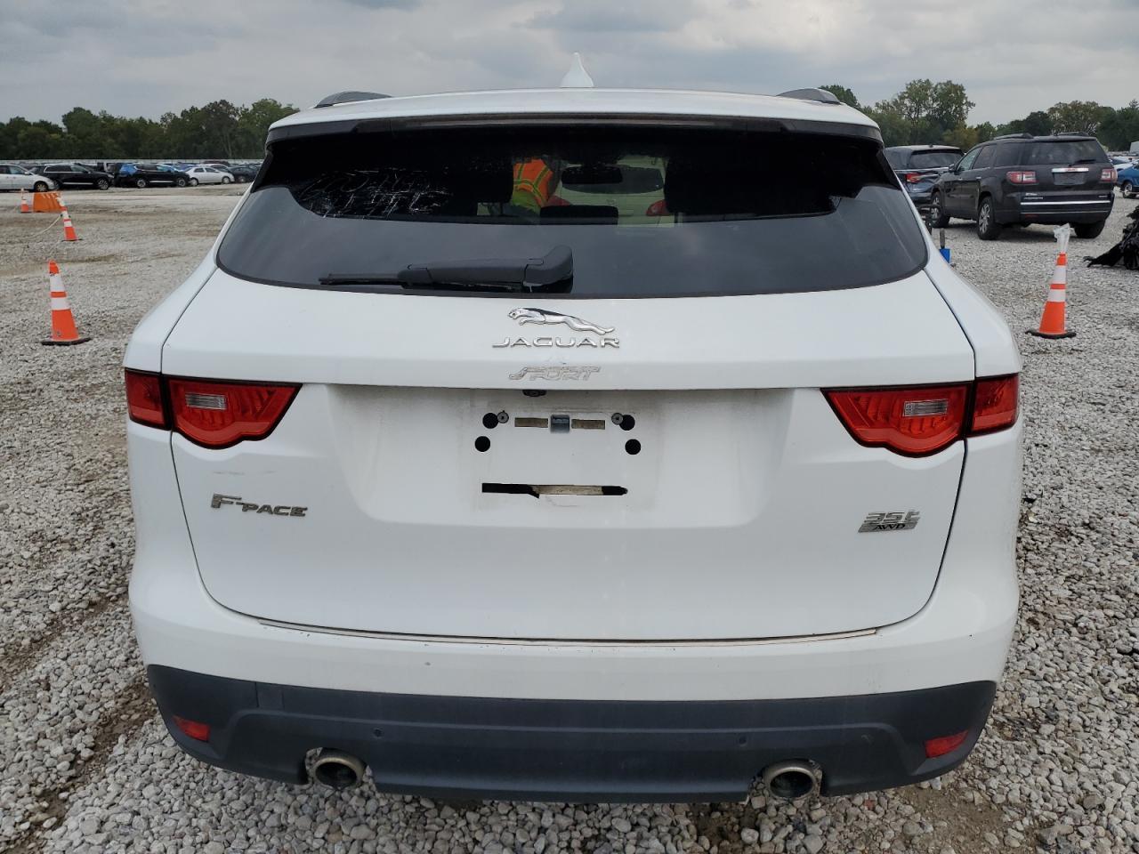2017 JAGUAR F-Pace