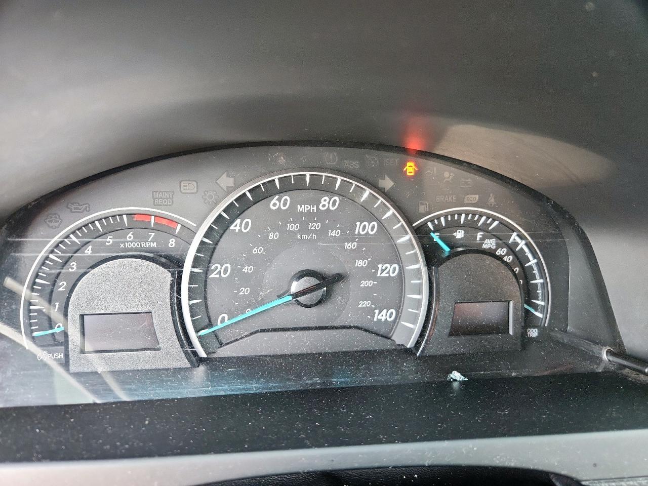 2014 TOYOTA CAMRY