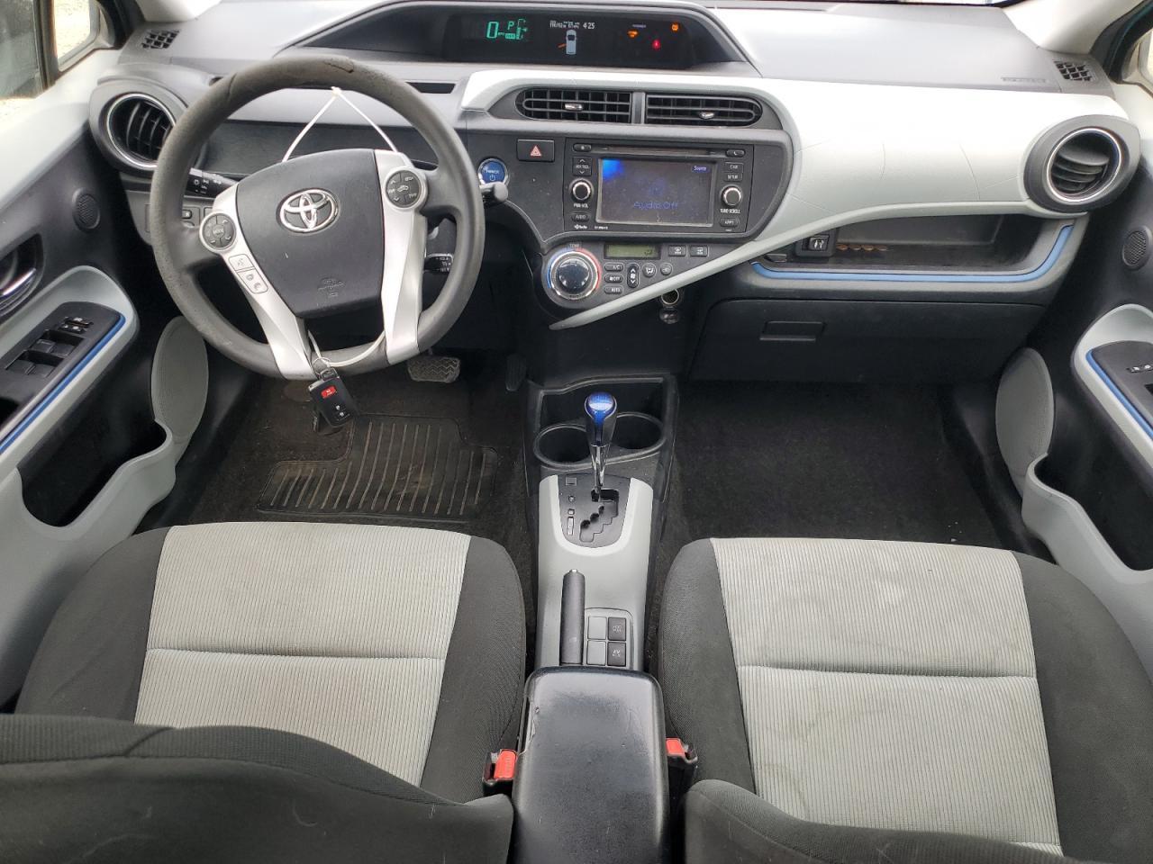 2012 TOYOTA Prius c