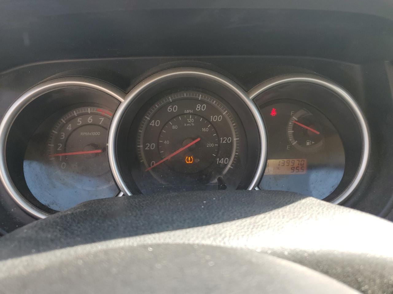 2011 NISSAN VERSA