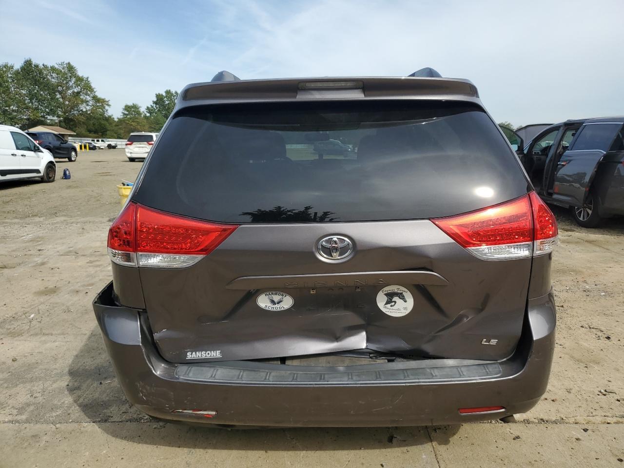 2014 TOYOTA SIENNA