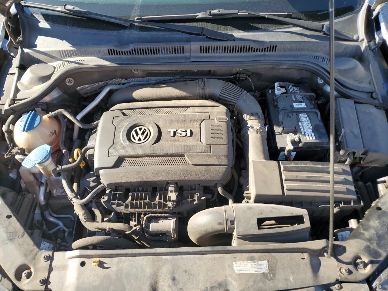 2015 VOLKSWAGEN JETTA