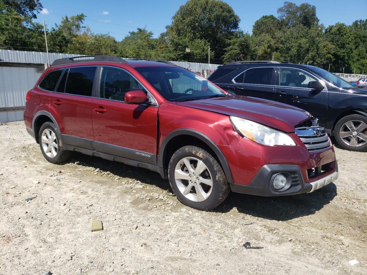 2013 SUBARU Outback