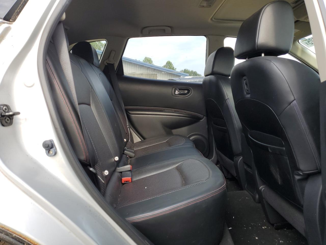 2012 NISSAN ROGUE